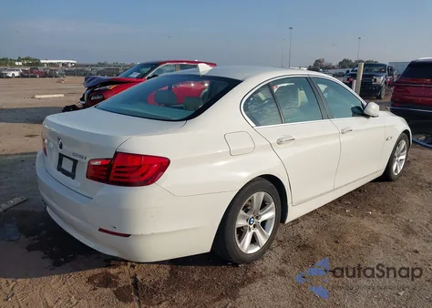 2013 BMW 528I из США, поврежденный, VIN WBAXG5C50DDY32917